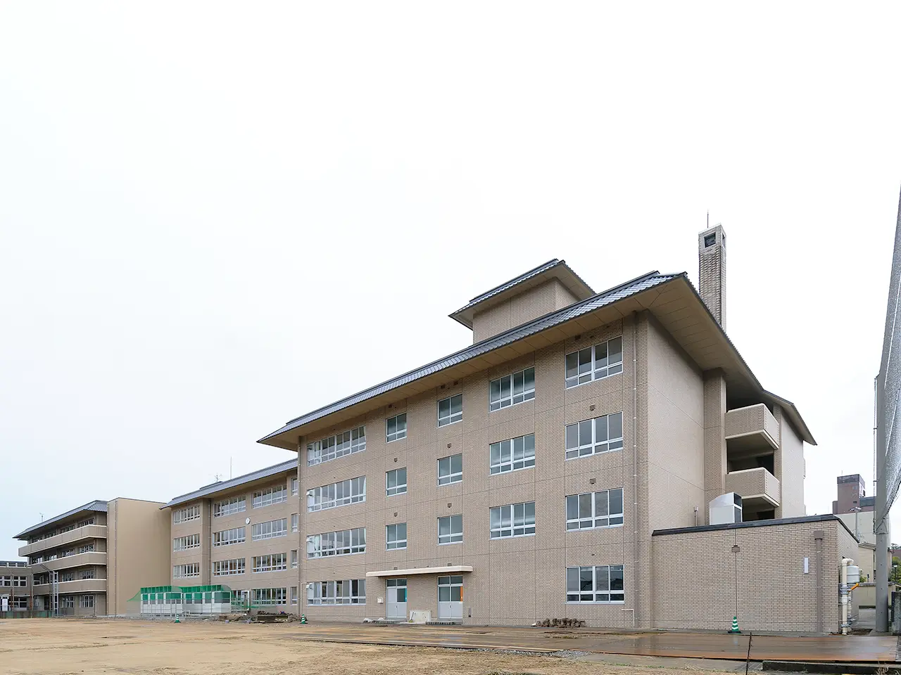 中央中学校